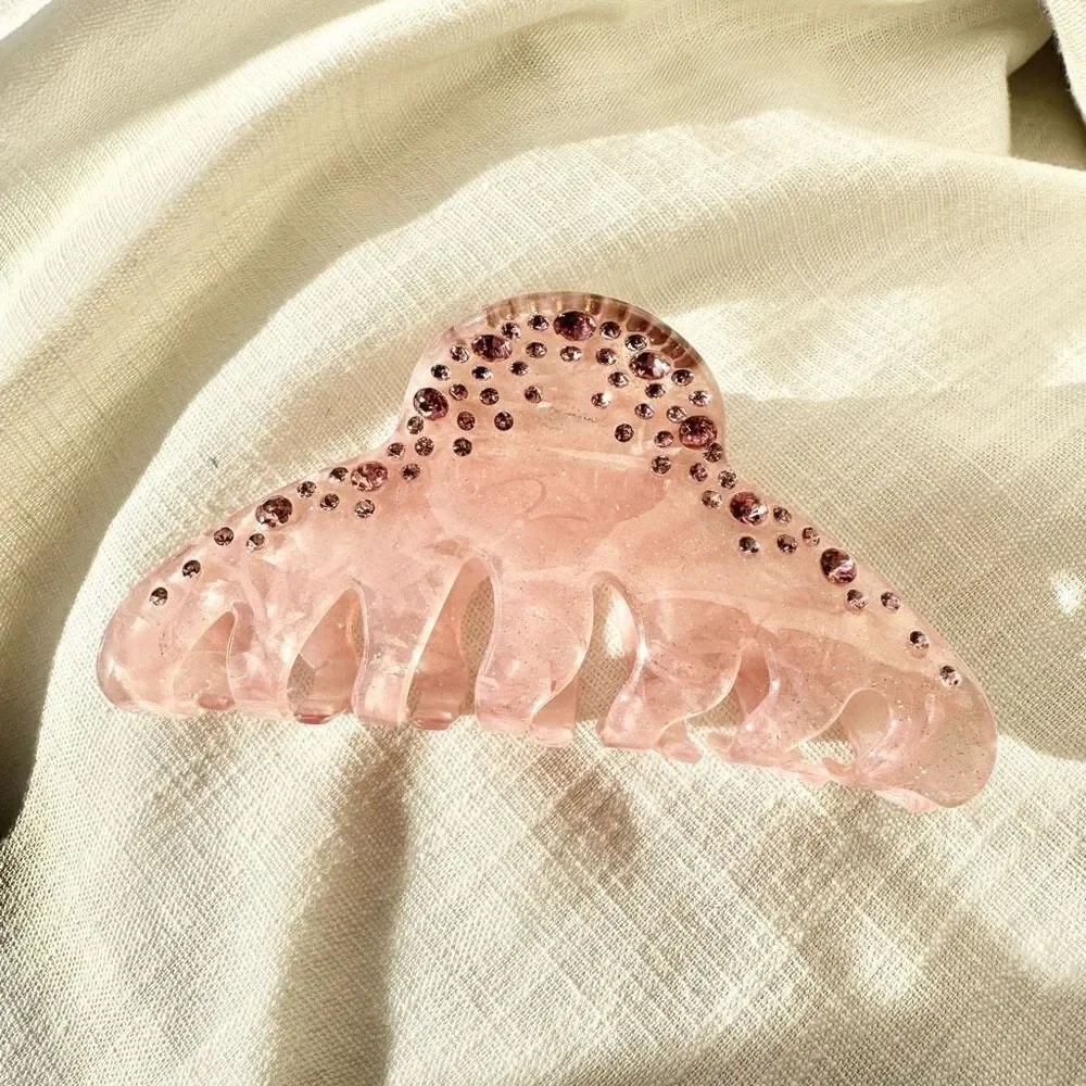 Pink with rhinestone hair claw￼